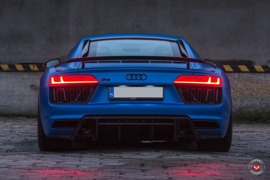  Audi R8 V10 on Vossen Wheels (CG-209T) 2018 года  (фото 20 из 33)
